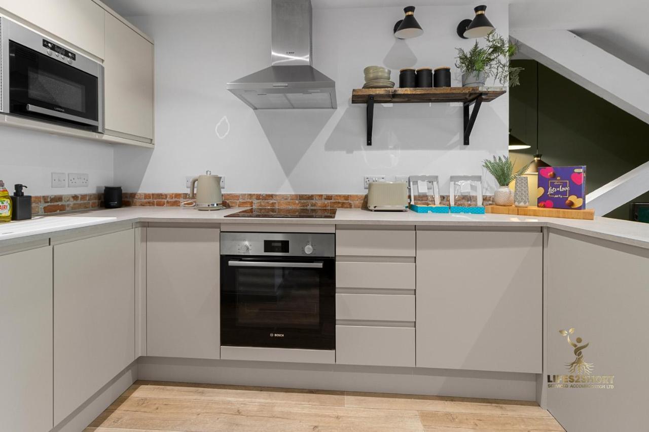 Luxe Courtyard Apartment For 4 Near Exeter City Centre Εξωτερικό φωτογραφία