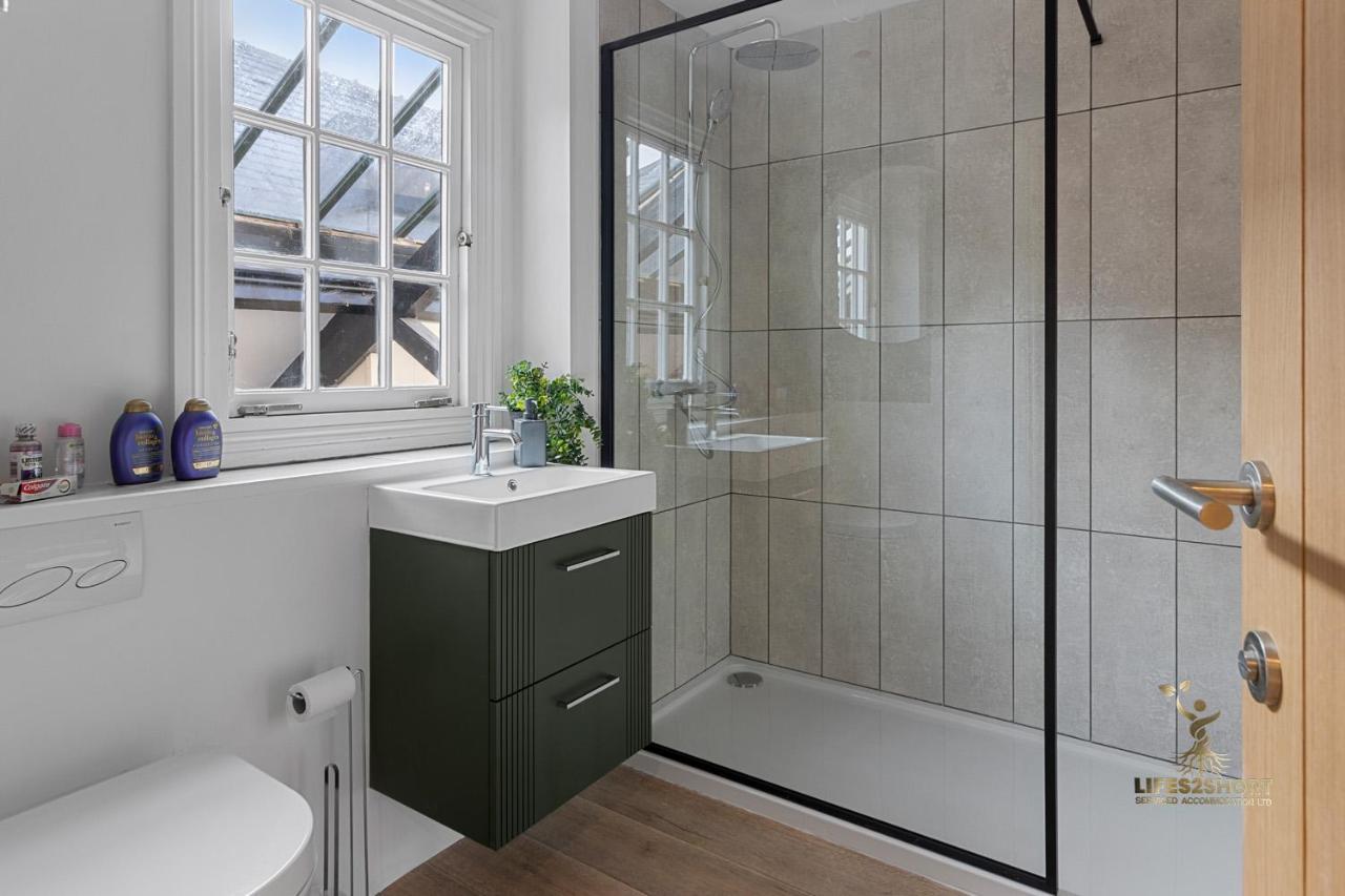 Luxe Courtyard Apartment For 4 Near Exeter City Centre Εξωτερικό φωτογραφία