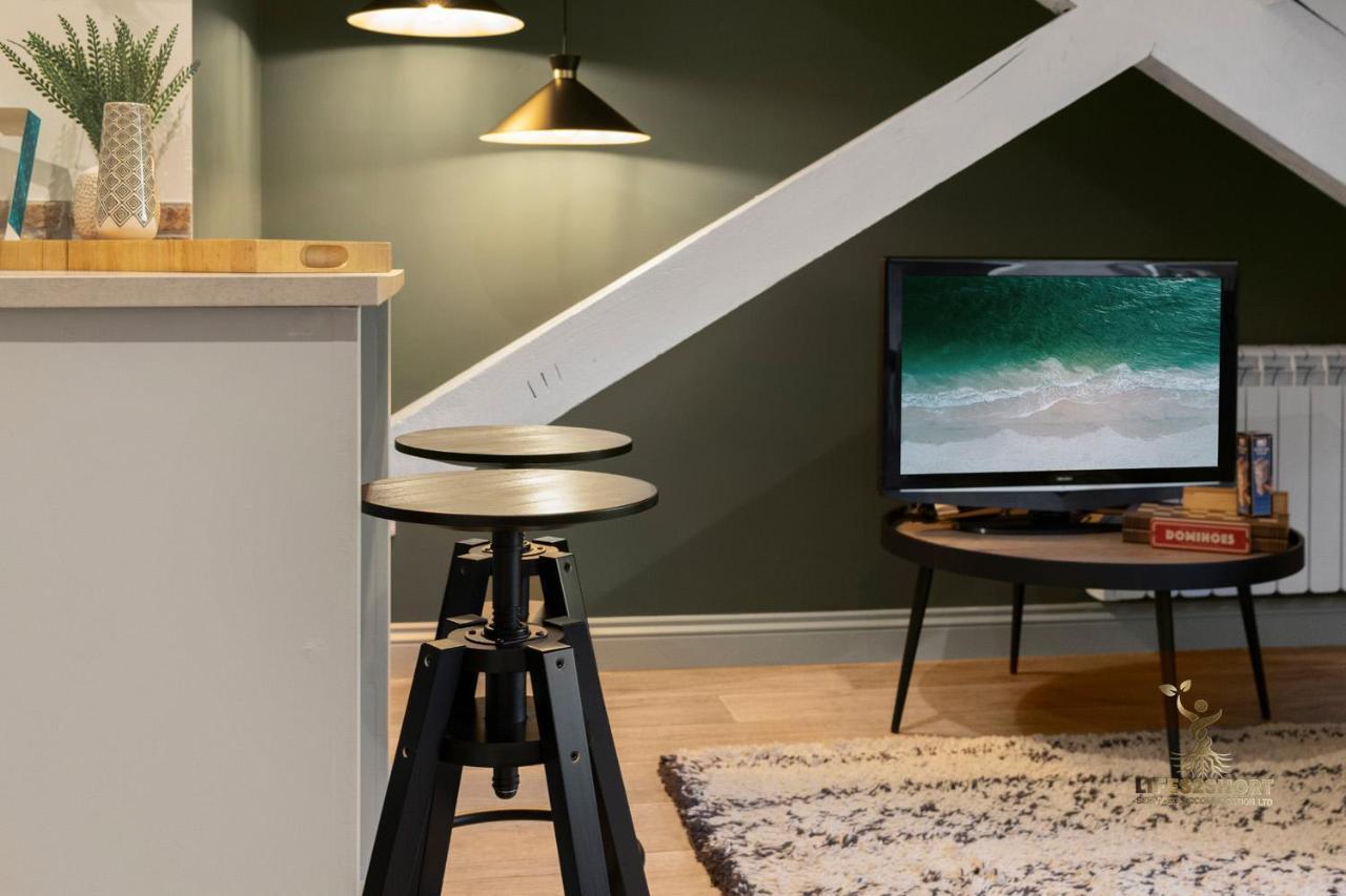 Luxe Courtyard Apartment For 4 Near Exeter City Centre Εξωτερικό φωτογραφία