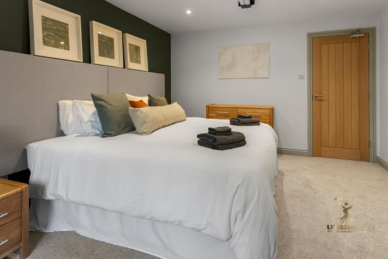 Luxe Courtyard Apartment For 4 Near Exeter City Centre Εξωτερικό φωτογραφία